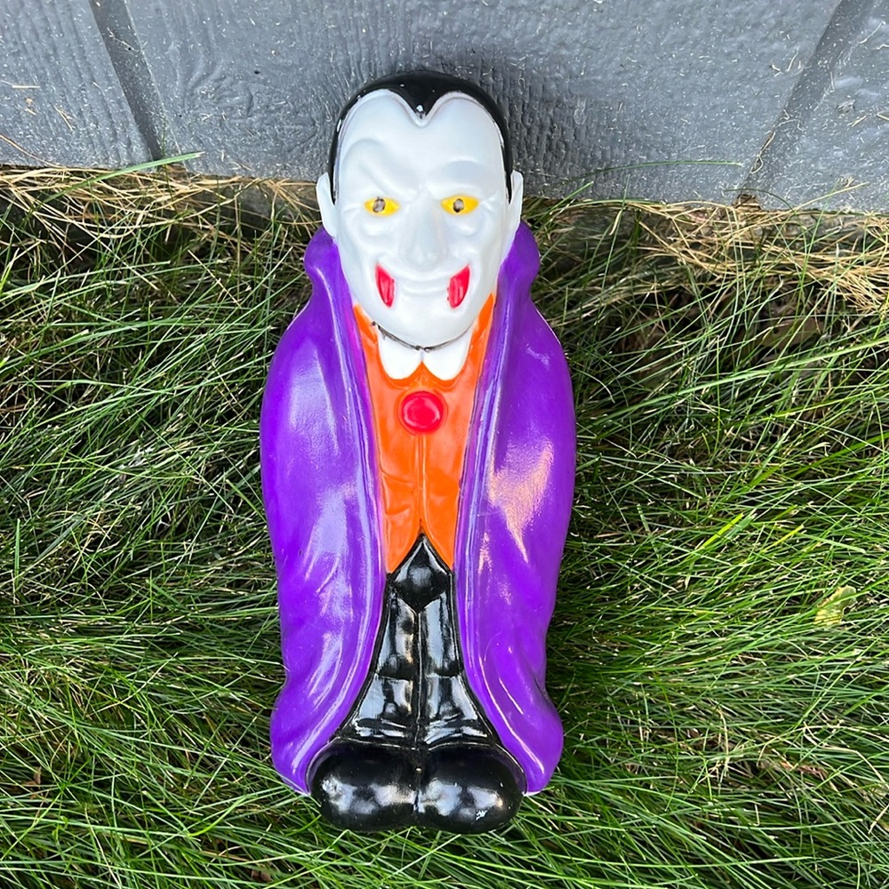 Vampire, General Foam, Set of 2, Light Topper, Vintage